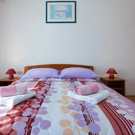- Diklo 5887a Apartmán