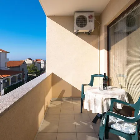 - Diklo 5887a Apartmán
