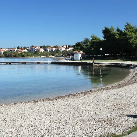 - Diklo 5887a Apartman Zadar