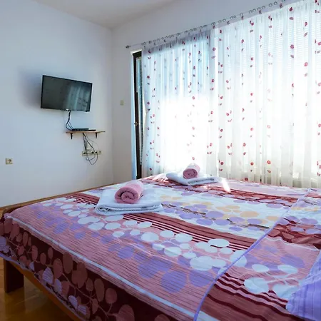 - Diklo 5887a * Zara